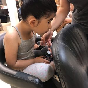 Meet your Posher, Aida